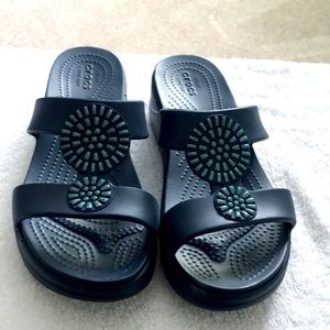 NEW CROCS BLUE MONTERREY DIAMANTÉ SLIP ON DUAL COMFORT WEDGE SANDALS